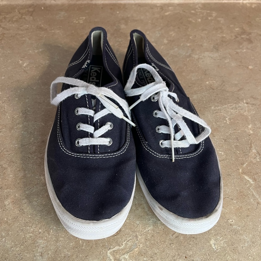 Keds Classic Canvas Sneakers in Navy